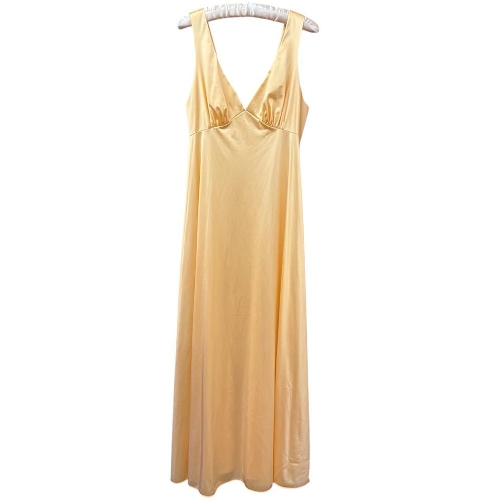 Vintage light peach full slip dress Vanity Fair size 36